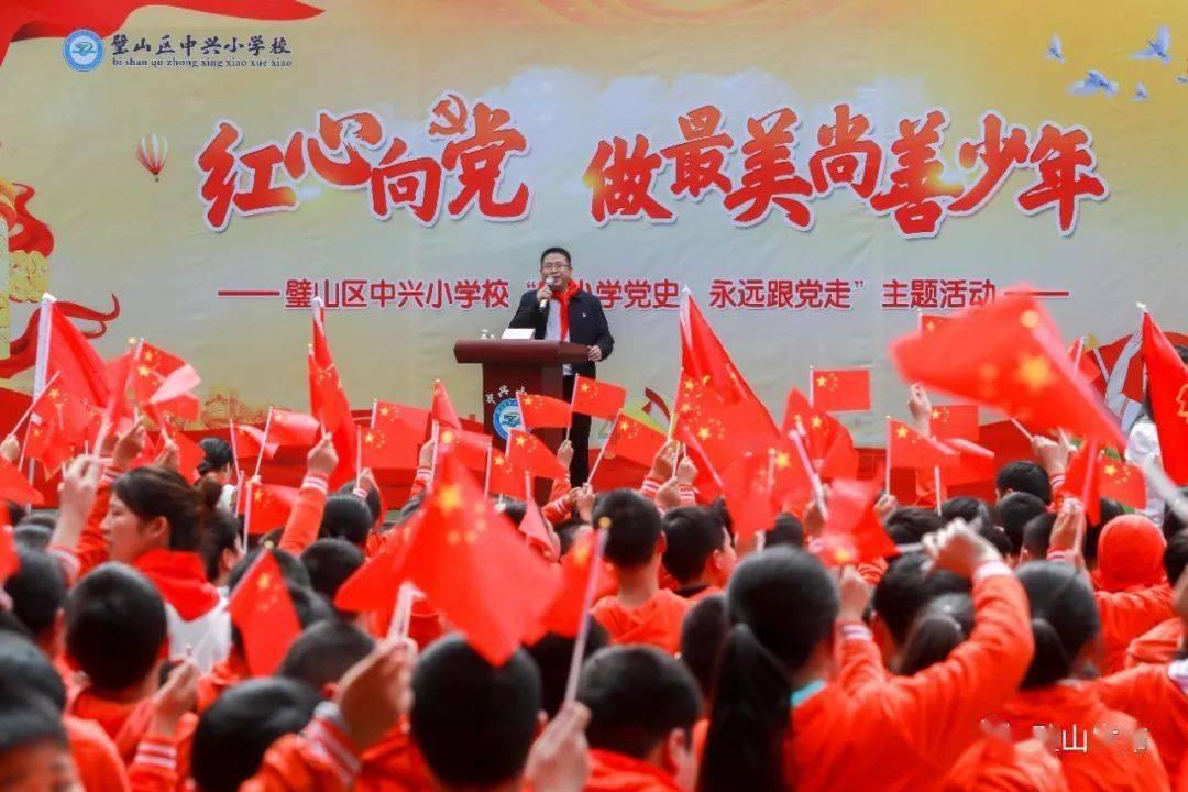 现在我老是想玩手机，一分钟见不到手机就手痒，我是不是得啦手机依赖症啊？游戏画面