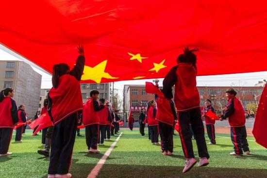 广州“多尔衮十世孙”：保血统纯正不娶汉族女子，向国家索要故宫